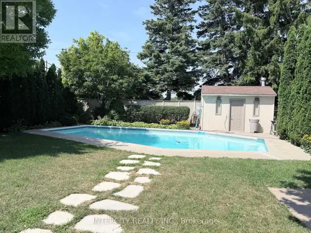 36 STRATHBURN BOULEVARD Toronto (Humberlea-Pelmo Park), Ontario in Long Term Rentals in City of Toronto - Image 20