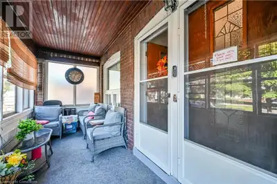 21 TUXEDO Avenue S Unit# M Hamilton, Ontario
