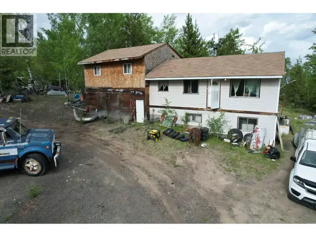 7285 90 MILE LOOP ROAD 100 Mile House, British Columbia in Houses for Sale in 100 Mile House - Image 4