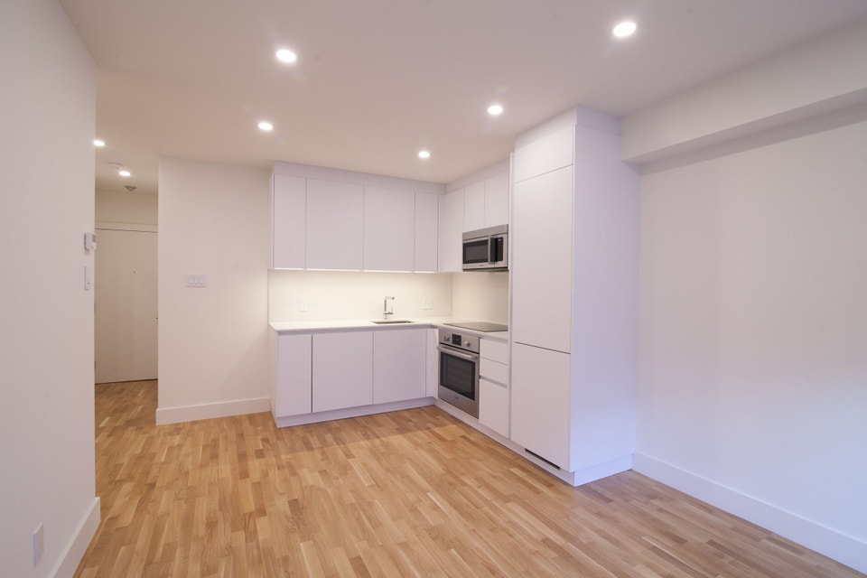 renovated 4.5 apartment in NDG, Monkland, Dec 1 - ID 2131 3