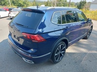 R Line Package Leather Interior Digital Cockpit Apple Carplay Android Auto Panoramic Sunroof 360 Vie... (image 4)