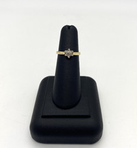 14 Karat Yellow Gold 2.55gms Diamond Flower Shape Ring $175