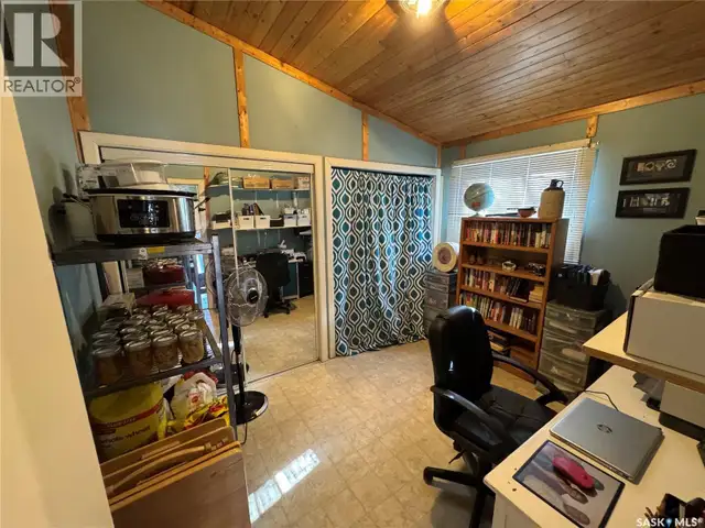 1 Saskatchewan AVENUE Griffin Rm No. 66, Saskatchewan in Houses for Sale in Regina - Image 6