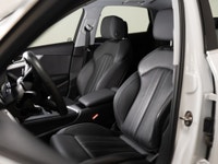 This 2020 Audi A4 2.0 Technik is a local Ontario vehicle with a clean Carfax report, combining sophi... (image 9)