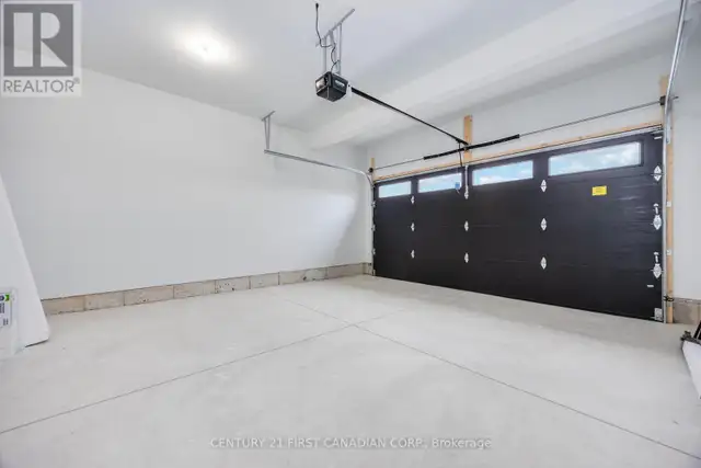 9 POSTMA CRESCENT North Middlesex (Ailsa Craig), Ontario in Houses for Sale in Grand Bend - Image 30