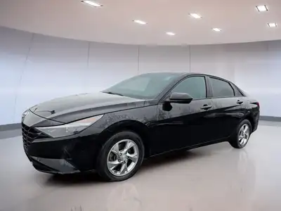 Hyundai Elantra Essential IVT 2023 ...