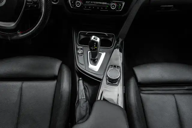 2018 BMW 3 Series561999778520115209