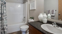 Broadstreet's Laurel Gardens offers 2 bedroom pet friendly apartments for rent in the charming resid... (image 7)