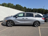 // ACCIDENT FREE!! // Built for busy family life, this used 2022 Honda Odyssey EX-L Navi Auto offers... (image 1)