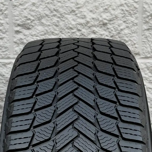 (97%) 4x Volvo XC90 19" OEM Winter Wheels Package in Tires & Rims in City of Toronto - Image 10