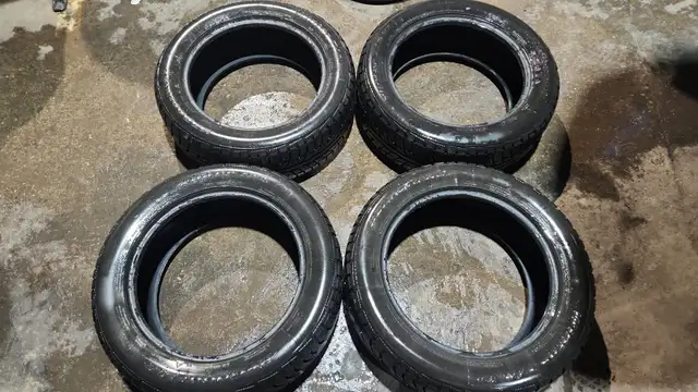 245 55 19 - BFGoodrich Winter T/A KSI - LIKE NEW in Tires & Rims in Kitchener / Waterloo - Image 4
