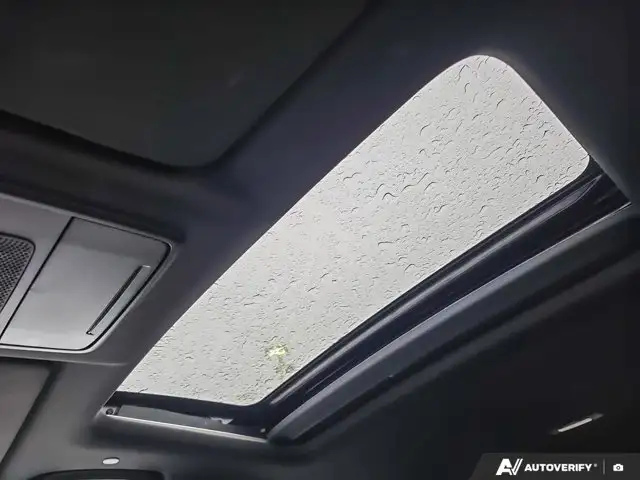 2023 Honda CR-V Hybrid Touring in Cars & Trucks in Winnipeg - Image 23
