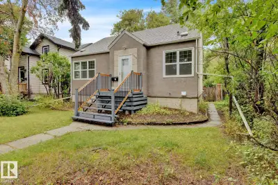 Spacious 5-Bedroom Home in Prime Location – Near U of A & Whyte Ave This beautiful home is located o...