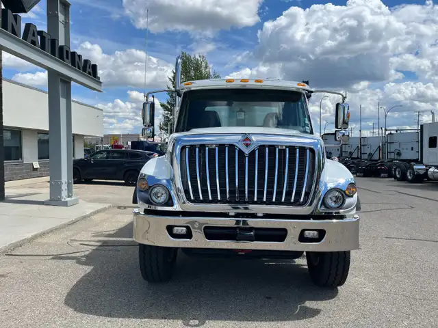 New 2026 International HV gravel truck, Cummins L9 370HP, AUTO!! in Heavy Trucks in Saskatoon - Image 8