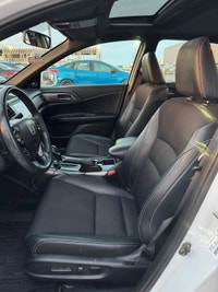 2017 Honda Accord – Backup Camera | Side Mirror Camera | Mileage: 171,179 km Automatic Transmission... (image 6)