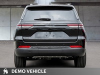 This Jeep Grand Cherokee boasts a Regular Unleaded V-6 3.6 L/220 engine powering this Automatic tran... (image 5)