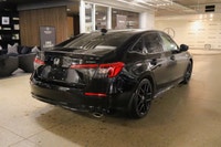 This Honda Civic has a powerful Regular Unleaded I-4 2.0 L/122 engine powering this Variable transmi... (image 6)