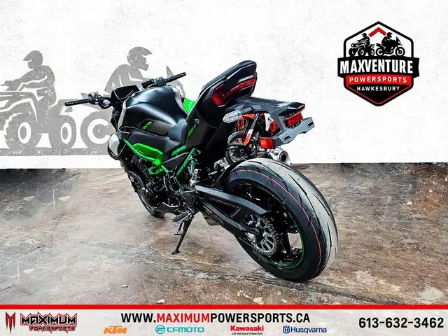 2025 Kawasaki Z900 in Street, Cruisers & Choppers in Ottawa - Image 6