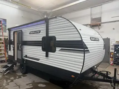 Sunset Park RV Sunlite Limited 19BH 2026 Sunlite 19BH 2026 — Roulotte familiale compacte et bien pen...