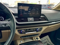 * quattro all-wheel drive with ultra technology * Matrix-design LED headlights with dynamic turn sig... (image 8)