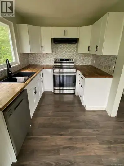 For more information, please click on Brochure button. Exceptional value! Spacious home with 3 bedro...