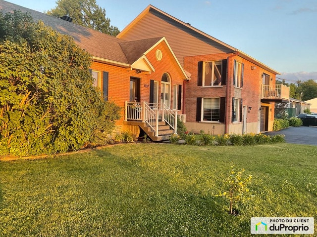$825,000 - Bungalow for sale in Granby — photo 2