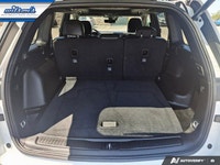 Come see this certified 2024 Jeep Grand Cherokee Limited 4x4 | Leather | Panoramic Sunroof | Heated... (image 9)