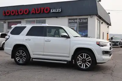 Toyota 4Runner SR5 LIMITED 4WD Unleash your spirit of exploration with the Toyota 4Runner SR5 LIMITE...