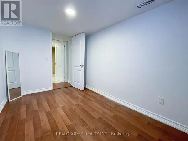 BSMT - 95 ROYAL YORK ROAD Toronto (Mimico), Ontario in Long Term Rentals in Mississauga / Peel Region - Image 8