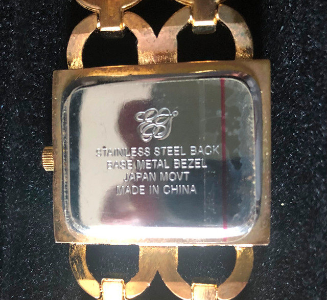 ELIZABETH TAYLOR WHITE DIAMONDS WATCH-NEVER WORN in Jewellery & Watches in Timmins - Image 2