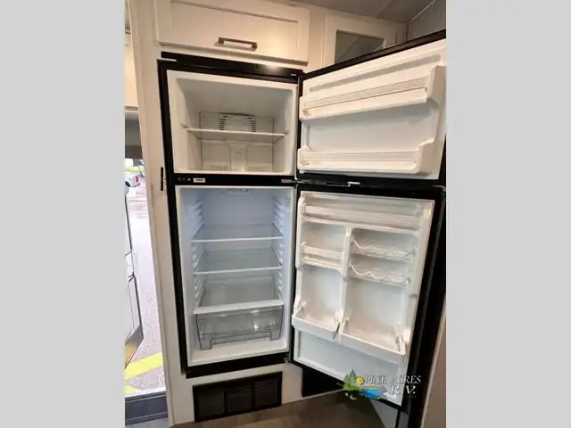 2022 Coachmen RV Pursuit 29XPS Front Bunk 11 Miles in RVs & Motorhomes in Moncton - Image 29