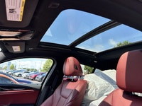 Leather interior, Moonroof, Winter Wheels included, Low Km's, Clean CarFax, All Wheel Drive, Navigat... (image 4)