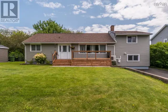 11 Elizabeth Street Dartmouth, Nova Scotia628647552398101219