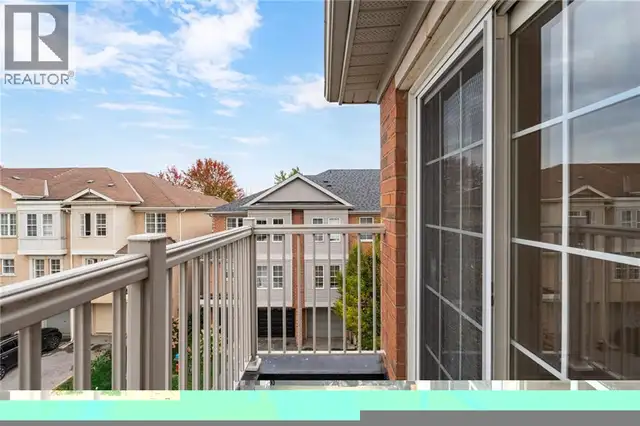 38 ARCHIBALD Mews Toronto, Ontario in Houses for Sale in City of Toronto - Image 39