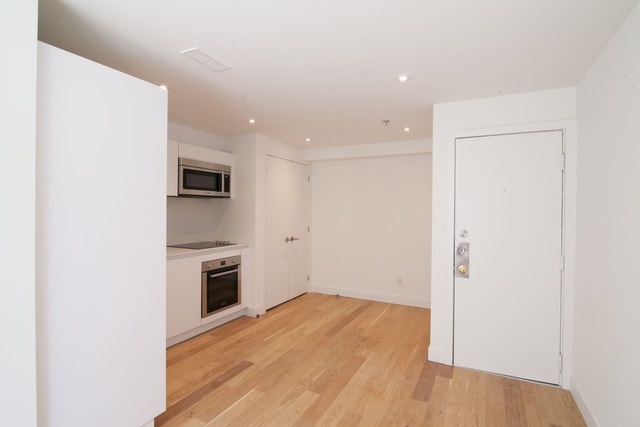 25 Avenue des Pins O — photo 2