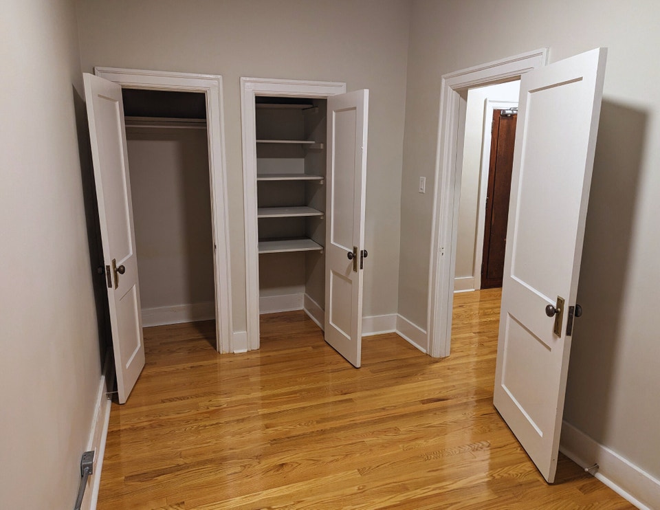 SPARLING APARTMENTS - 1 Bedroom (Layout D) Apartment for Rent 5