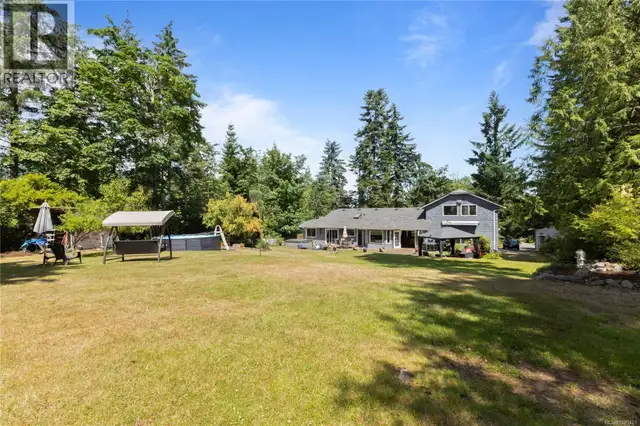 777 Salsbury Rd Courtenay, British Columbia in Houses for Sale in Comox / Courtenay / Cumberland - Image 35
