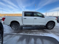 2018 NISSAN TITAN PLATINUM RESERVE 4X4 * ACCIDENT FREE CARFAX * LOW KM * 360 CAMERA FEATURES INCLUDE... (image 6)