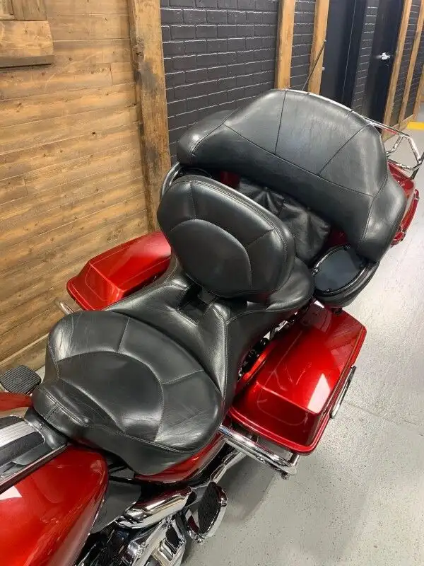 2008 Harley-Davidson Electra Glide Ultra Classic in Street, Cruisers & Choppers in Oshawa / Durham Region - Image 18