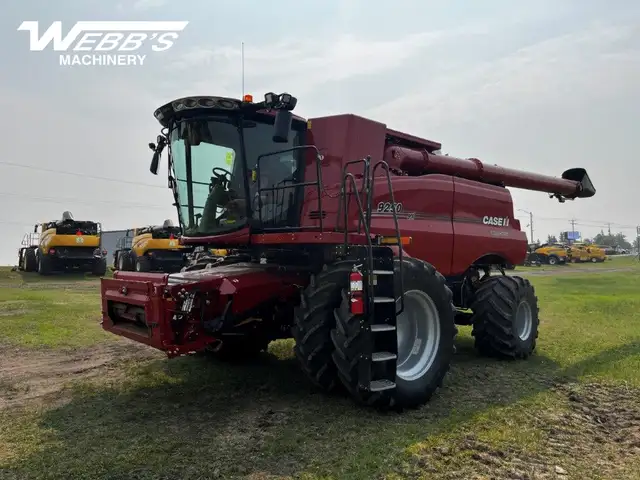 2024 Case IH 9250 Combine in Farming Equipment in Fort St. John - Image 15