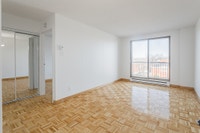 OFFRE SPÉCIALE : 3 MOIS DE LOYER À 50 % ! Saint-Laurent, à 5 min du métro Côte-Vertu Appartements ré... (image 7)