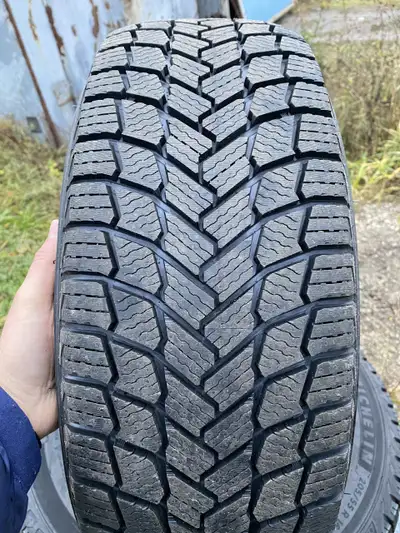 4 Brand NEW 235/60/19 MICHELIN xice Snow WINTER tires Dot2025 all 4 tires are brand new for Audi Q6...