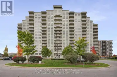 Welcome to this beautifully appointed 2 bedroom, 2 bathroom condo located in a quiet,highly desirabl...