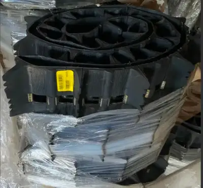 NOS OEM SKI DOO BRP 504152465 CAMSO TRACK 162”/16/2.313, 2.52************ Call /Text 780-542-1989 OR...