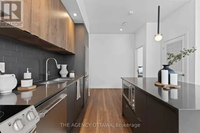 304 - 3071 RIVERSIDE DRIVE Ottawa, Ontario in Condos for Sale in Ottawa - Image 8