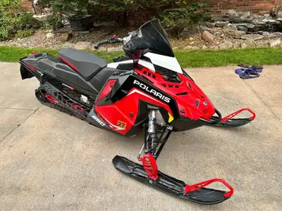 APPLY NOW: https://www.ridecollective.ca/get-pre-approved The 2022 POLARIS INDY VR1 137 850 Patriot...