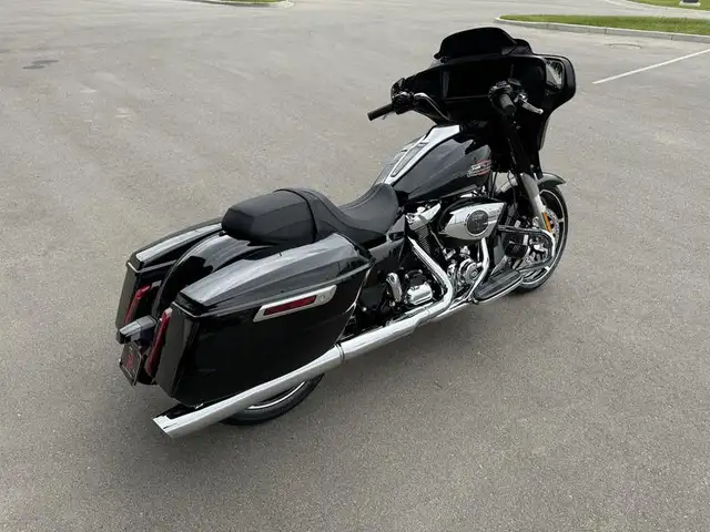2026 Harley-Davidson FLHX - Street Glide in Sport Touring in Saskatoon - Image 8