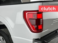 NO ACCIDENTS / CLEAN CARFAX / Brake Assist, Climate Control, Front View Camera and more! Clutch is t... (image 9)