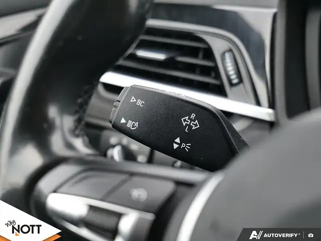 2018 BMW X15099079431992217615