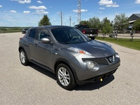 2014 NISSAN JUKE SV Nice and Clean Mileage 174.322 KM Engine :1.6L Turbo Transmission: Automatic Sto... (image 2)